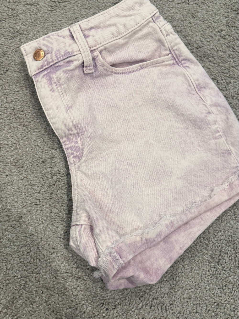Universal Thread Lavender Denim High-Rise Women’s Shorts Size 6/28.